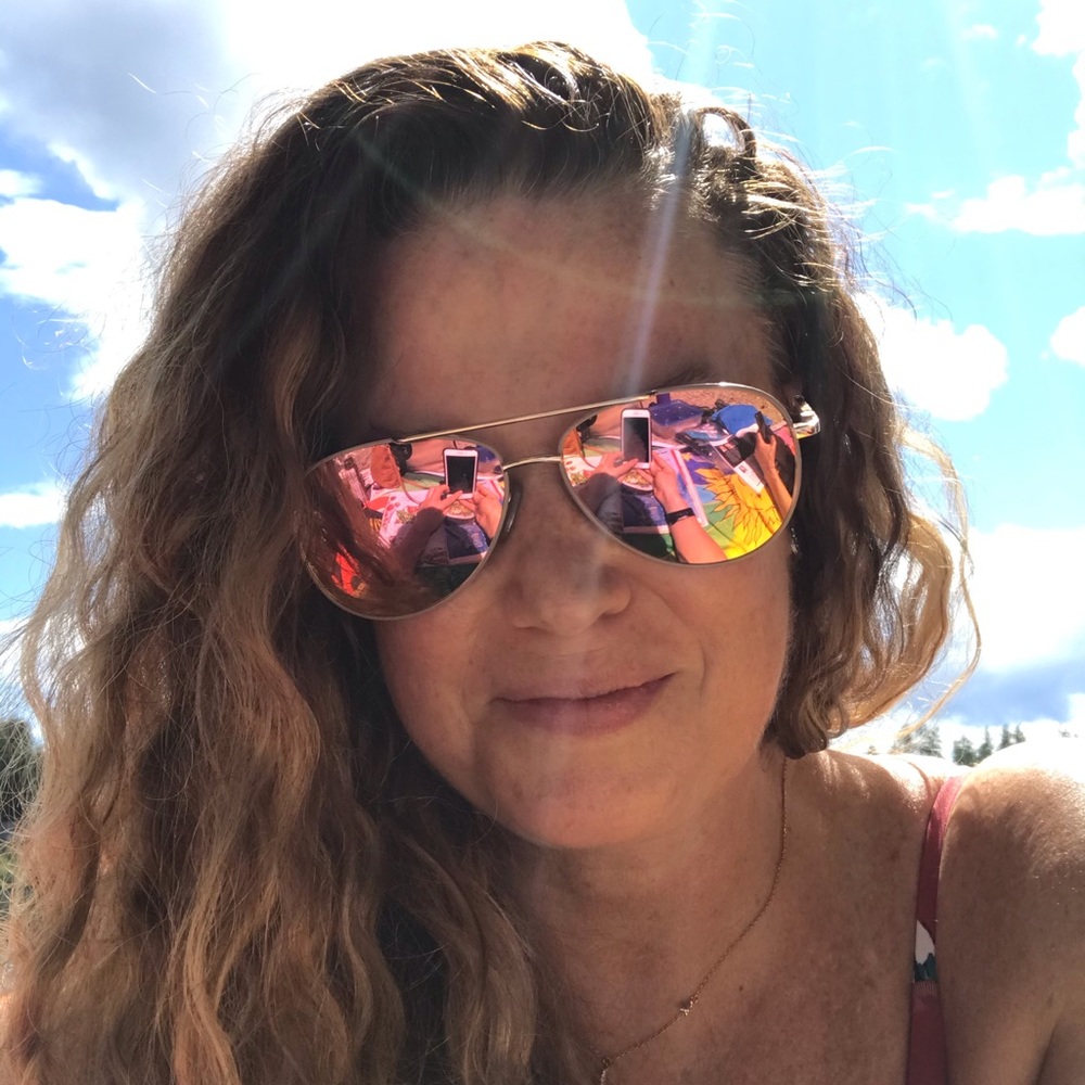 Meet your Posher, Jennifer